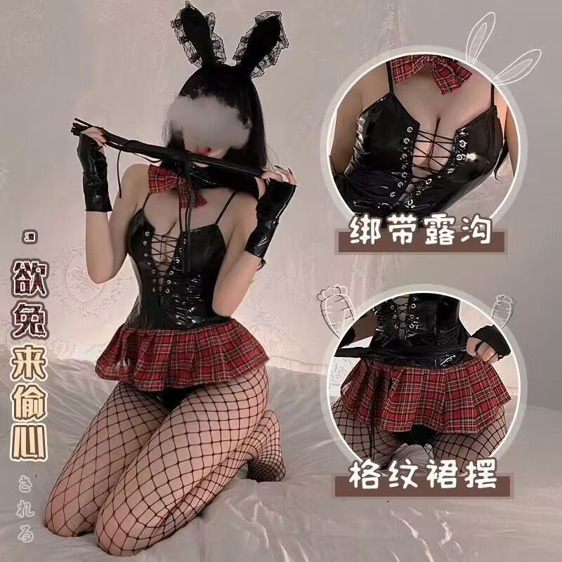 情趣内衣情趣性感黑丝兔女郎吊带漆皮制服诱惑紧身绑带辣妹皮衣